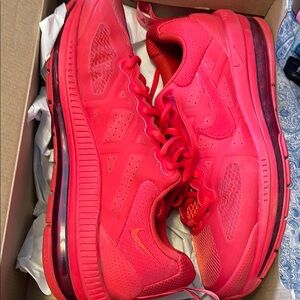 Men  Red Athletic Shoes